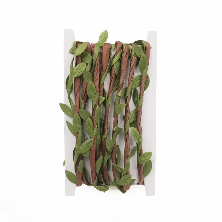 GREEN VINE GARLAND 6.5 FT